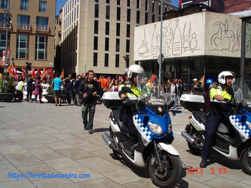 May 23rd, 2013 – Police escort a large group of activists protesting near the Cathedral of Barcelona