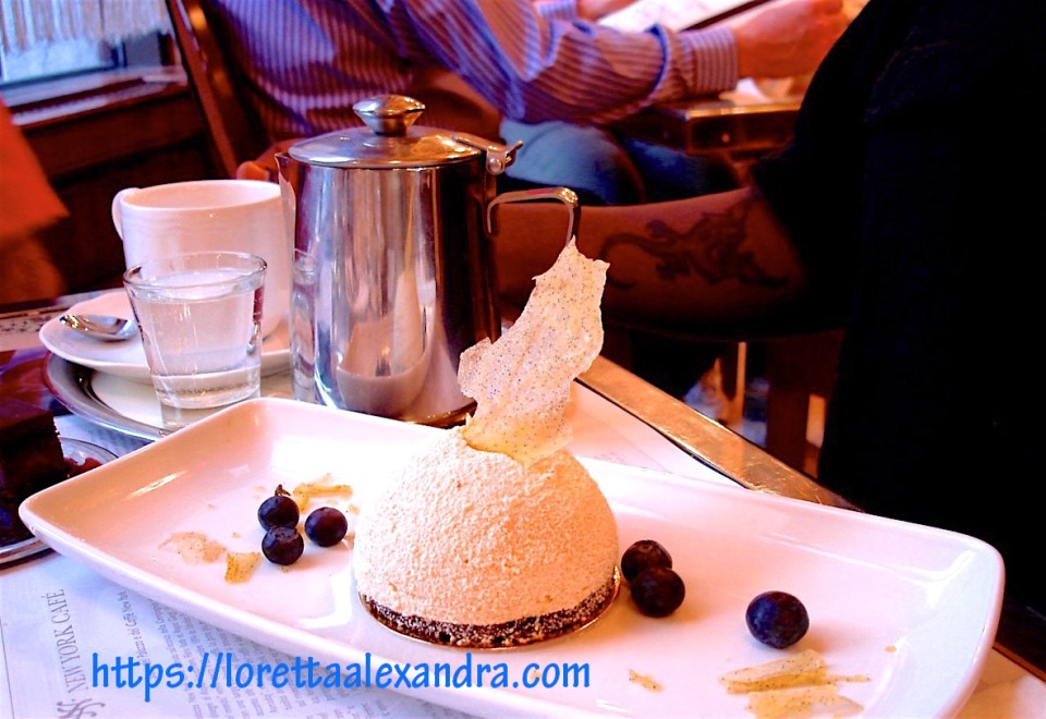 Dessert, irresistible, at the New York Café, Budapest