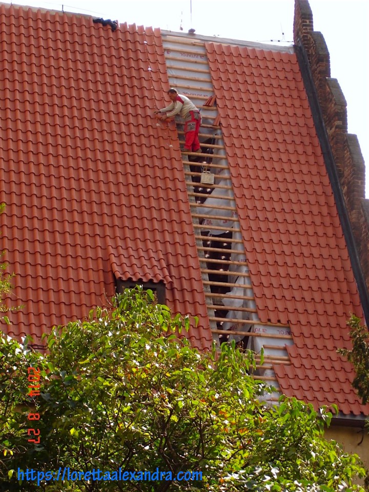 Side view of the Old-New Synagogue or Altneuschul, Jewish Quarter, Prague