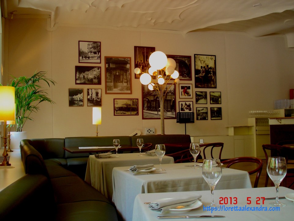 Inside Café de la Pedrera, Passeig de Garcia, 92, Barcelona