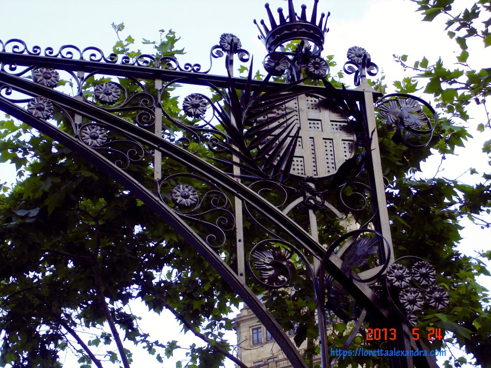Detail of a wrought-iron lamp post near “La Pedrera”.