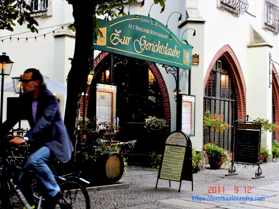 Zur Gerichtslaube, a beer garden on Poststraße, in Berlin.