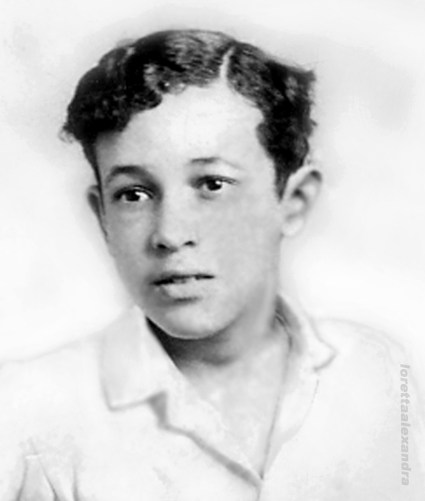 Leslie Collins,cousin. _2